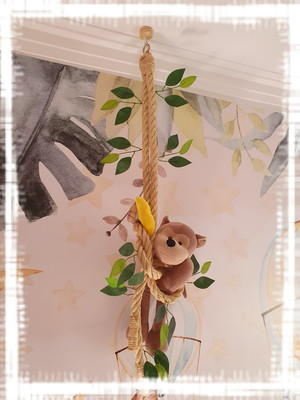 Corda com pelúcia e macaco luxo pendurado