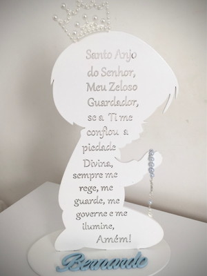 Menino com oração santo anjo na base com nome e tercinho
