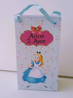 Sacolinha alice no país das maravilhas