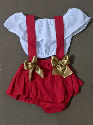 Conjunto top com jardineira