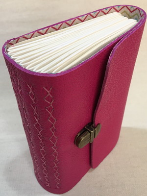 Caderno a6 couro flexível - rosa