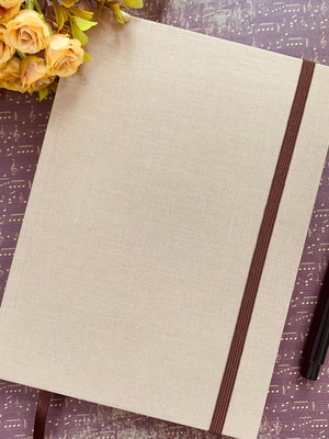 Caderno a5 (médio) pontilhado reciclato 120 folhas de 120g