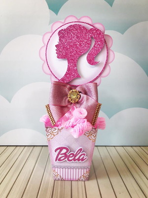 Cachepô com topper barbie