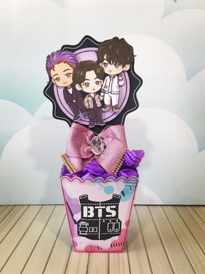 Cachepô com topper bts