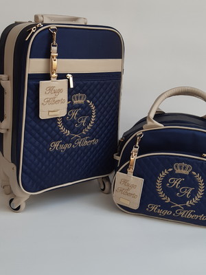 Mala de rodinhas e bolsa passeio média