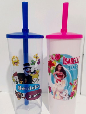 Copo long drink com tampa e canudo