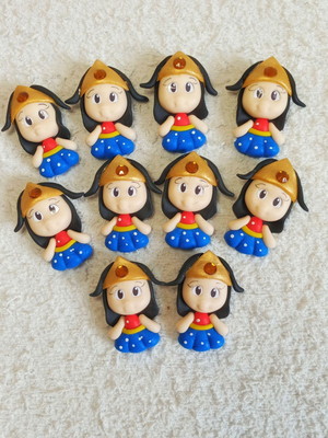 Mini aplique mulher maravilha