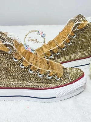 Tenis para debutante plataforma com cristais dourado