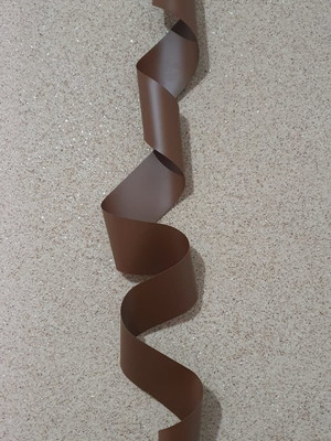 Escultura de parede abstrata - marron tabaco