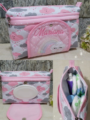 Necessaire porta fraldas e lenço umedecido