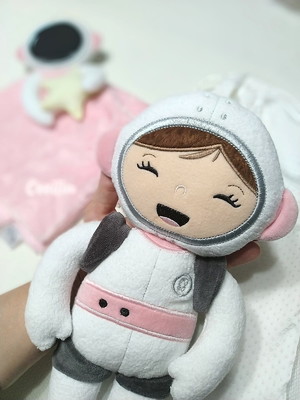 Astronauta menino/ menina em pelúcia