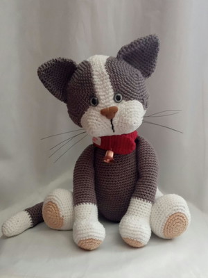 Gato em amigurumi