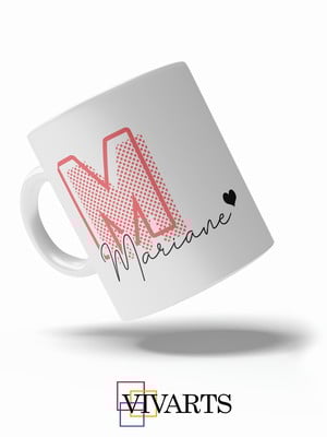 Caneca personalizada (letra + nome) com coração