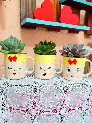 Caneca trio vaso amarelo