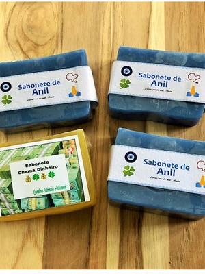03 sabonetes de anil e 01 sabonete chama dinheiro
