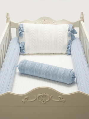 Kit de berço de tricot - ponto tranças branco e azul