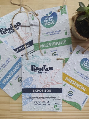 Crachá plantável - papel semente