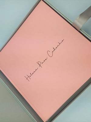 Livro do bebê e caixa fechamento em imã