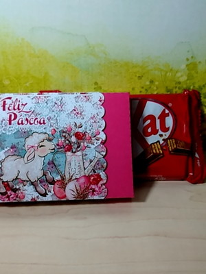 Caixinha com 1 kitkat- páscoa