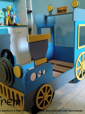 Cama trem interativa