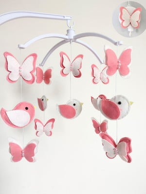 Móbile de berço borboleta passarinho rosê branco