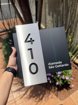 Algarismo residencial acm com inox - 3 dígitos 30x33