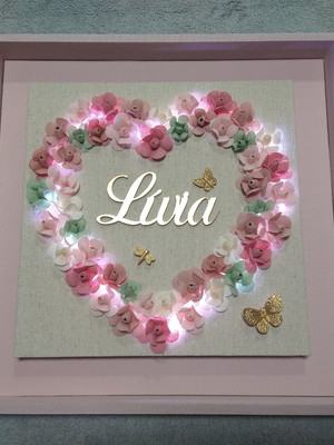 Quadro porta maternidade floral com led