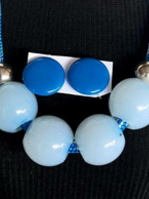 Colar de corda azul claro