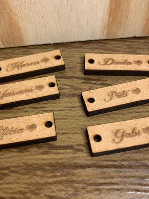 Plaquinha em mdf com nome personalizado