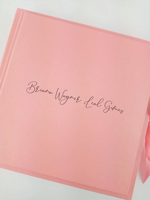 Livro do bebê e caixa personalizada
