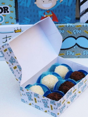 Caixa brigadeiro personalizada