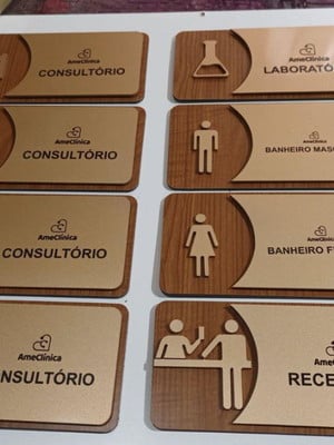 Placas de identificação para clínicas, consultórios, salas