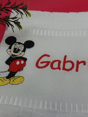 1 toalha bordada mão escolar- mickey 3