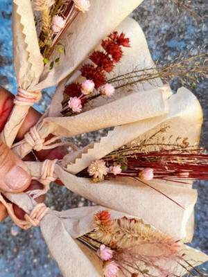 Buquezinhos kit com 10 flores secas