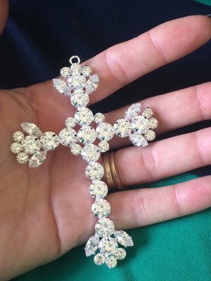 Crucifixo renata em zirconias