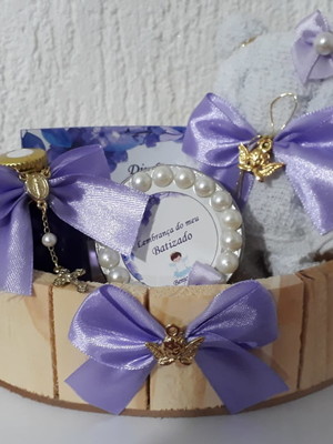 Lembrancinha batizado com toalha personalizada