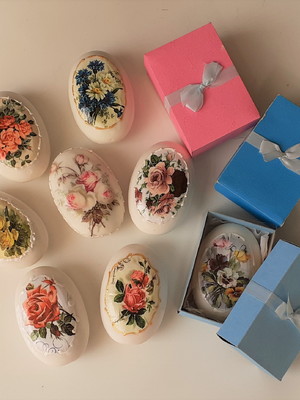Sabonetes decorados com embalagem