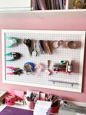 Quadro pegboard organizador ateliê 95x65