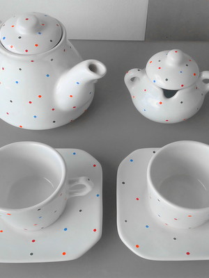 Conjunto porcelana café da manhã branco poá