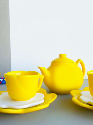Conjunto de chá porcelana amarelo