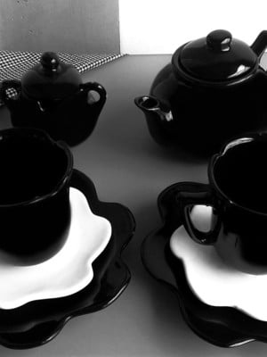 Conjunto de porcelana café da tarde preto