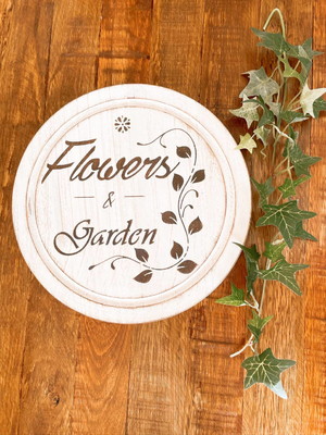 Placa de pinus redonda - decorada em estilo rústico
