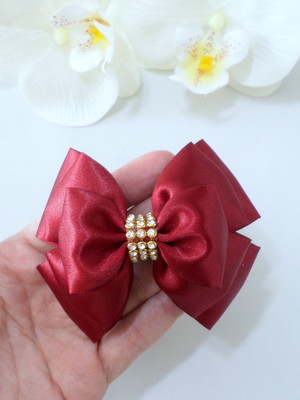 Laço triplo cetim e strass