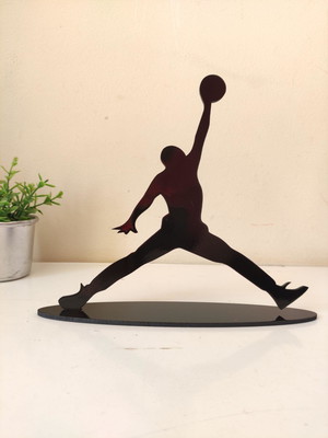 Plaquinha jogador de basquete masculino - em mdf preto