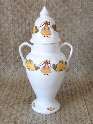 Quartilhão de louça orixá oxum com asas