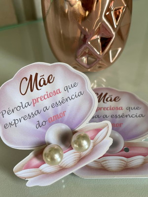 5 tags com brincos pérola