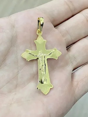 Pingente crucifixo com cristo em relevo banhado a ouro 24k