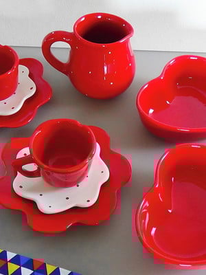 Conjunto louça vermelho poá