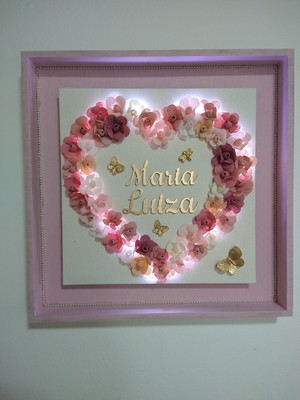 Quadro porta maternidade floral camélias com led