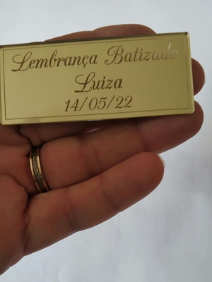 Plaquinha/tag personalizada em acrílico (cada)